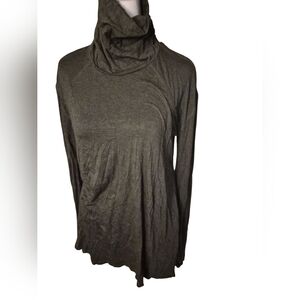 Neiman Marcus Olive Green Turtle Neck
